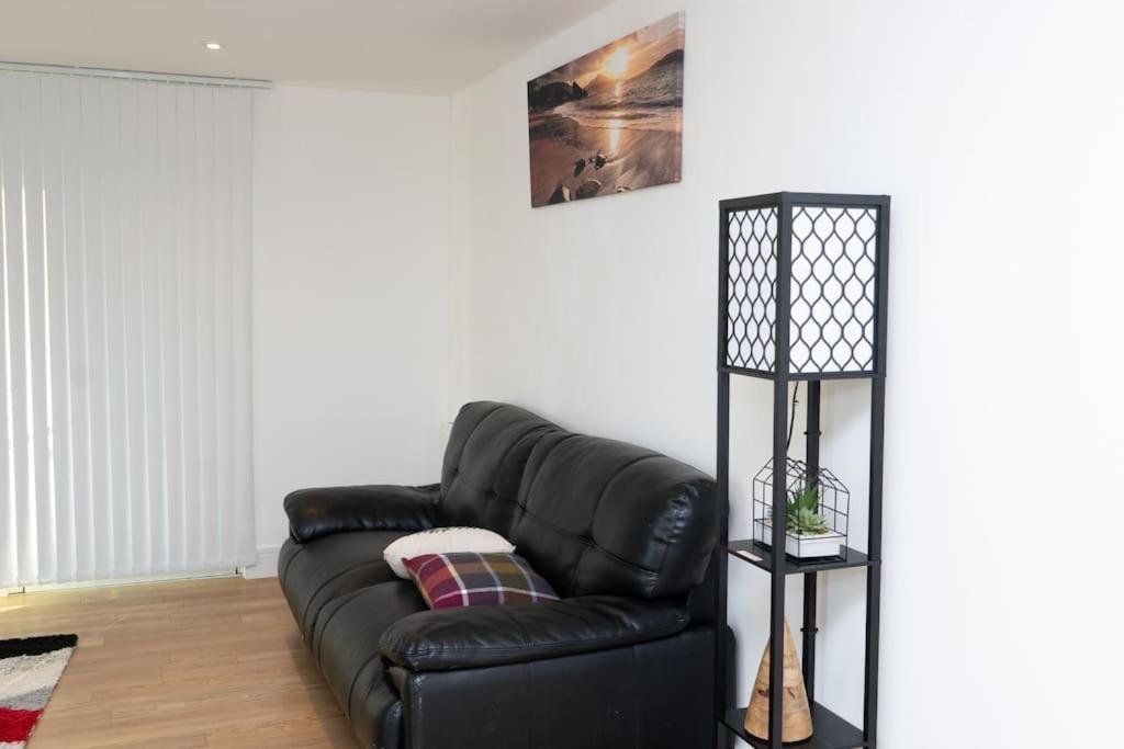 1 Bed Luxury Comfortable Apt Londres Exterior foto